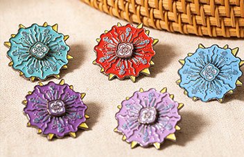 Custom Badges2