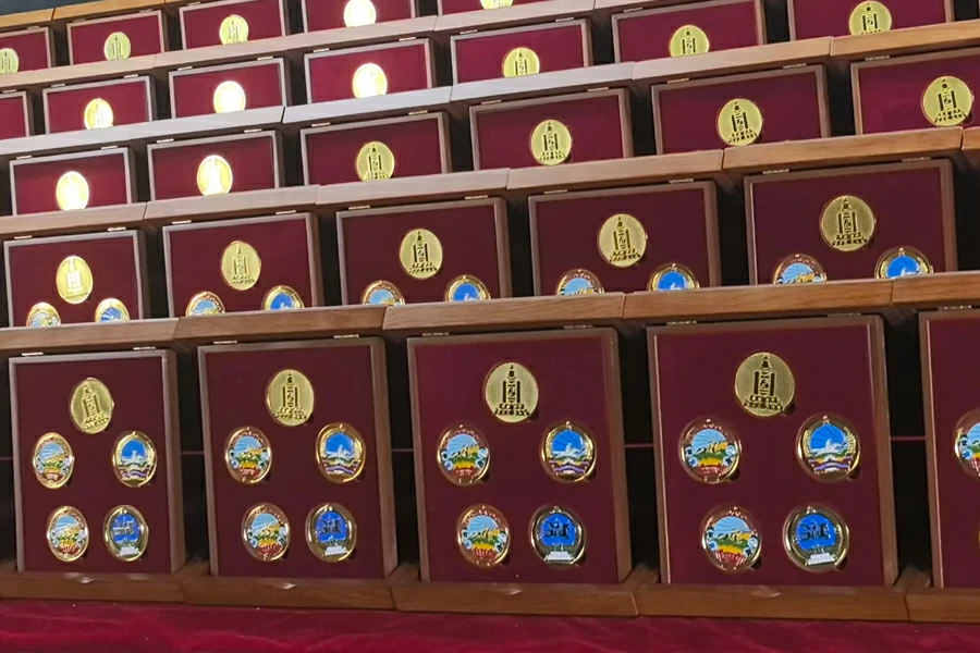 Gift Box Set of 5 Commemorative Coin Sets