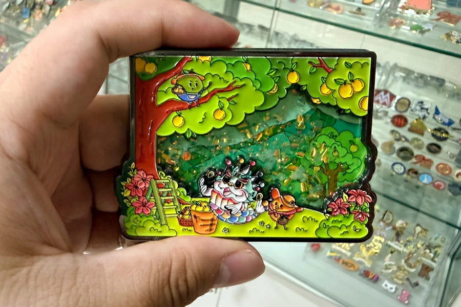 Green Orchard Harvest Flowing Sand Refrigerator Magnet