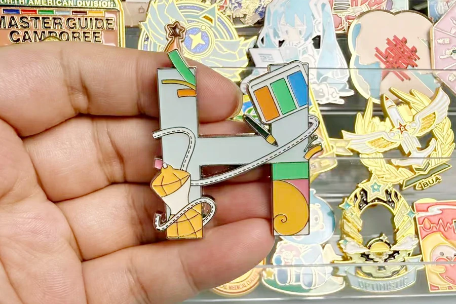 H Stationery Series Featured Badge