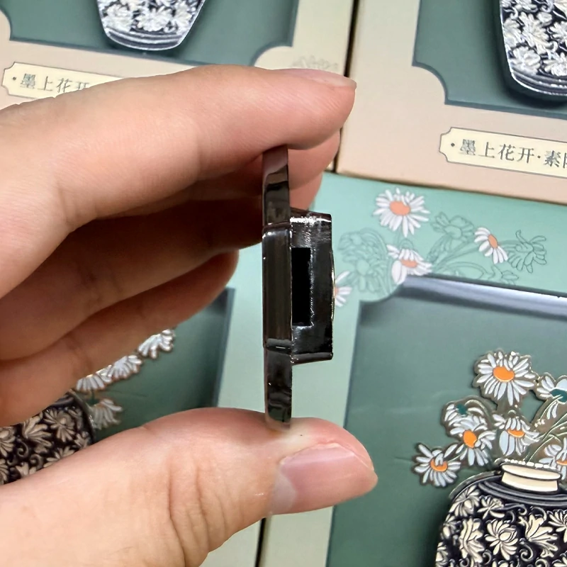 Blossoming Flowers on the Outskirt · Su Yin Bookmark 2-in-1 Refrigerator Sticker6