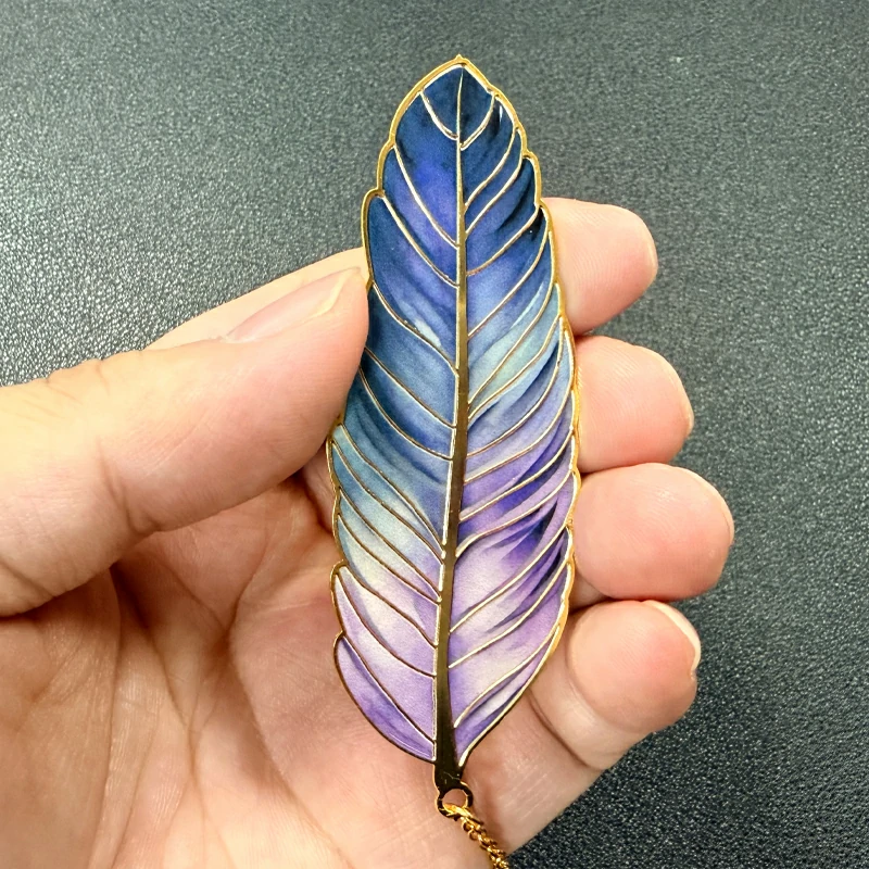 FANTASY FEATHERS AURORA Bluish Purple Metal Bookmark with Small Feathers1