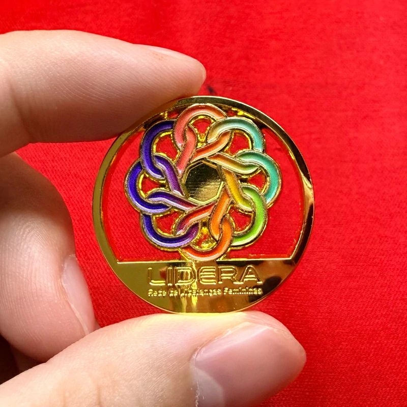 LIDERA Women's Leadership Themed Openwork Enamel Gold-Plated Badge4