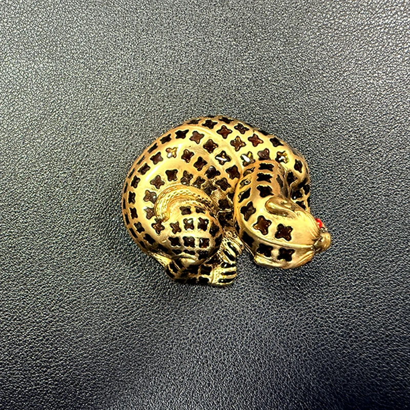 Gold Leopard Metal Ornament4