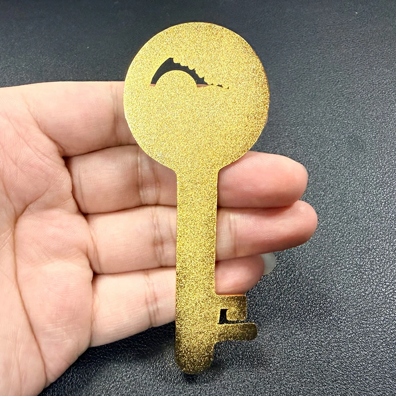Gold Metal Rachel's Tomb Hebrew Blessing Key Ornament2