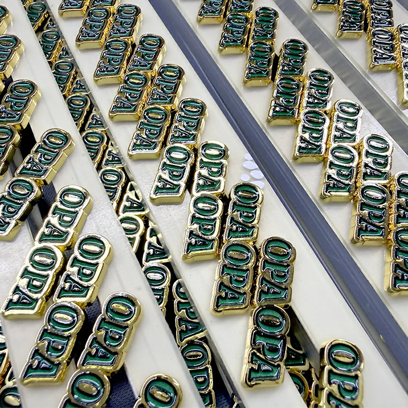 OPAOPA Letter Enamel Lapel Pin4