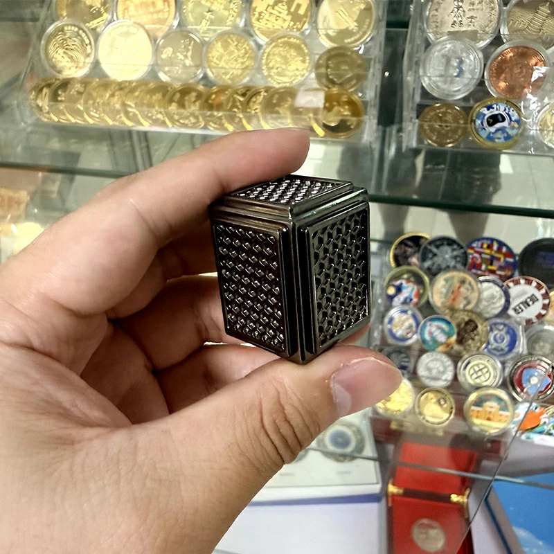 Square Metal Perfume Bottle Cap2
