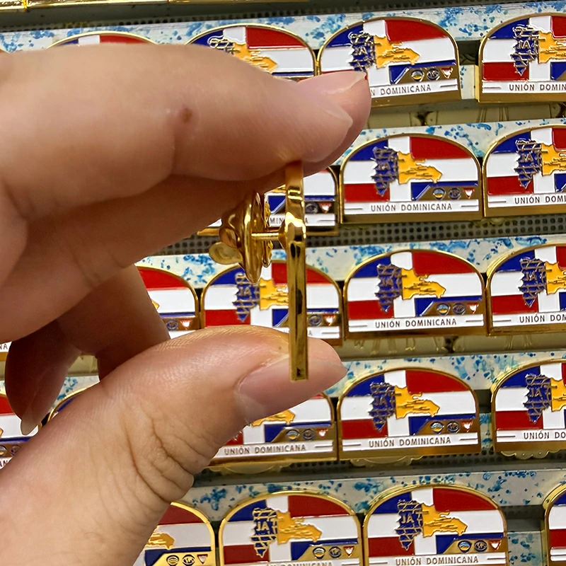 Union Dominicana Flag Map Enamel Lapel Pin3